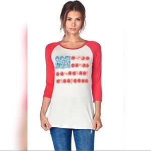 Flower flag tee
